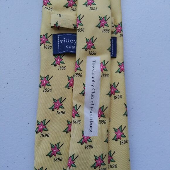 Vineyard Vines Golf Floral Stylish Silk Blue and Yellow Patterned Neckties - Picture 11 of 13